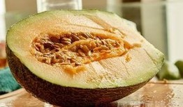 吃哈密瓜恢复视力,神奇果实的健康奥秘